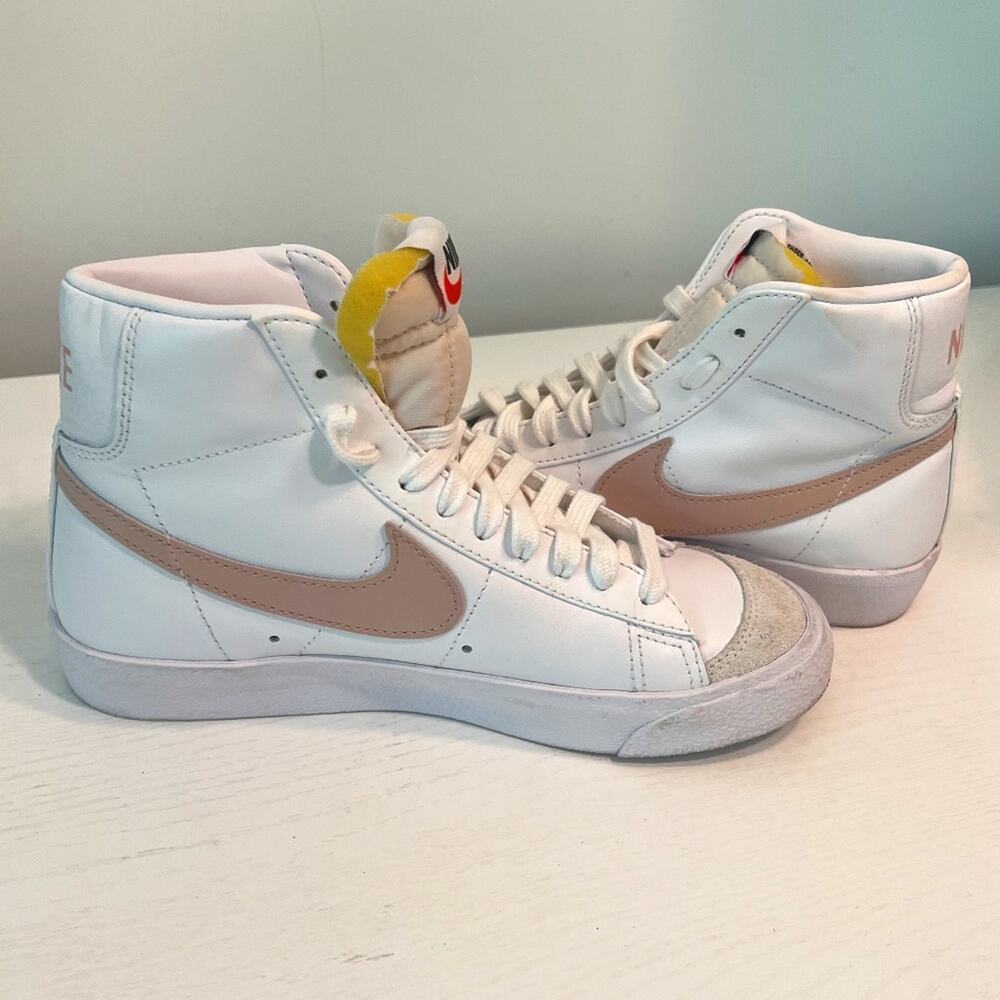 ⚜️ Nike Blazer Mid ‘77 size 6